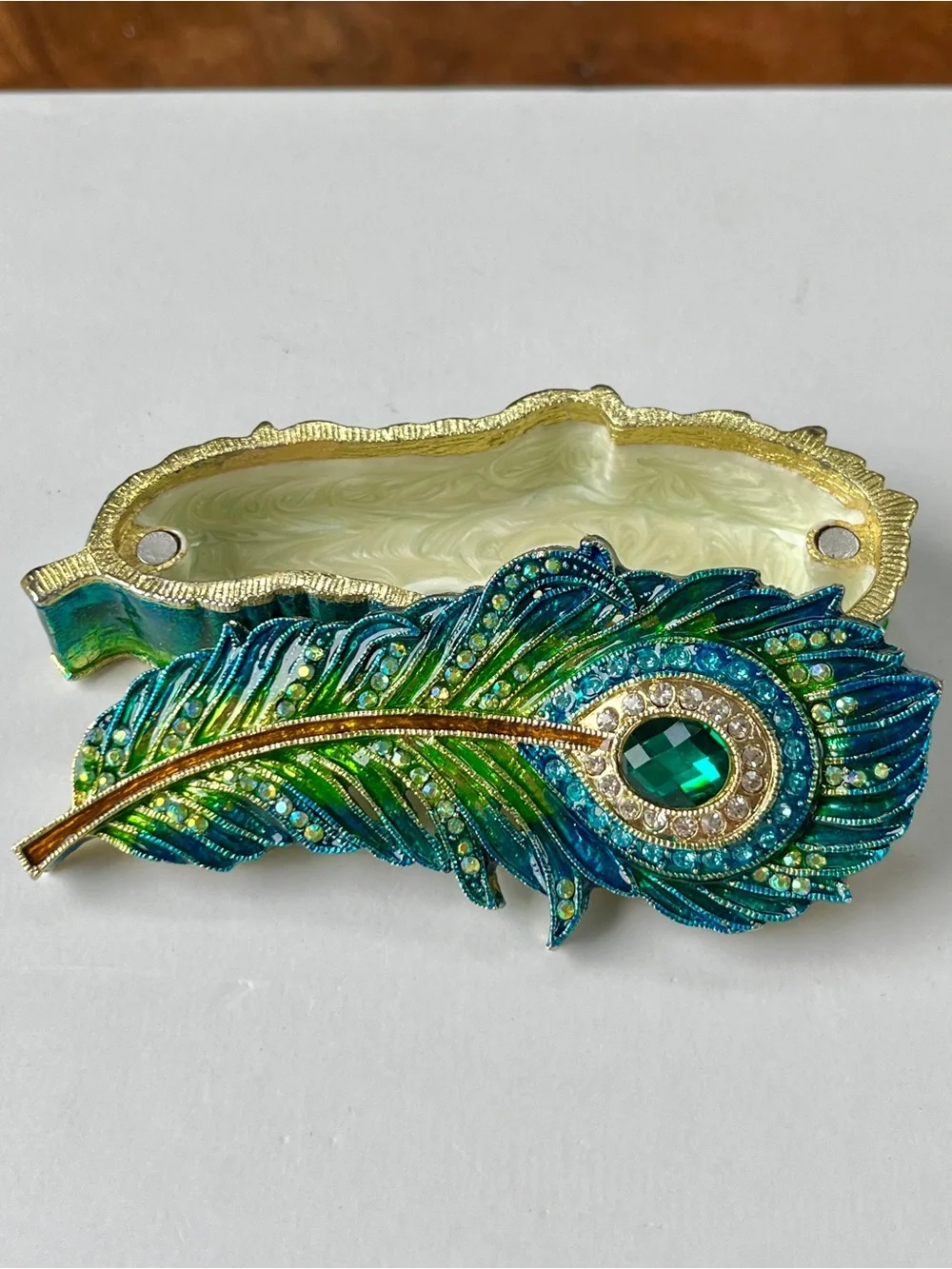 🦚 Peacock Feather Jewelry/Trinket Box w/ Magnetic Lid